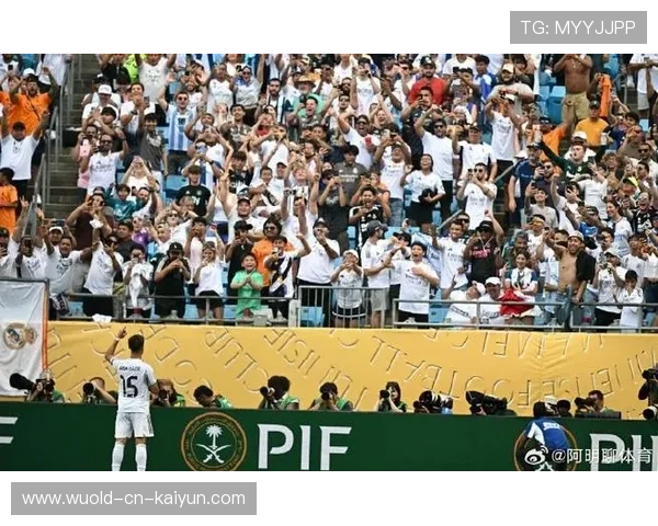 皇马3-0击败帕丘卡，赢得首届洲际杯，皇马3-1完胜巴萨